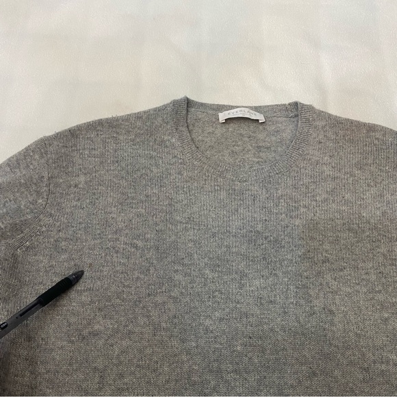 Everlane Gray The Classic Crew Cashmere Sweater Size XS 2576 - Picture 7 of 13